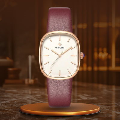 Fashionable quartz watch.